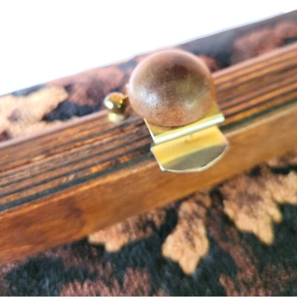 Vintage Floral Tapestry Handbag With Wooden Handle & Brass Clasp Closure - Picture 11 of 16